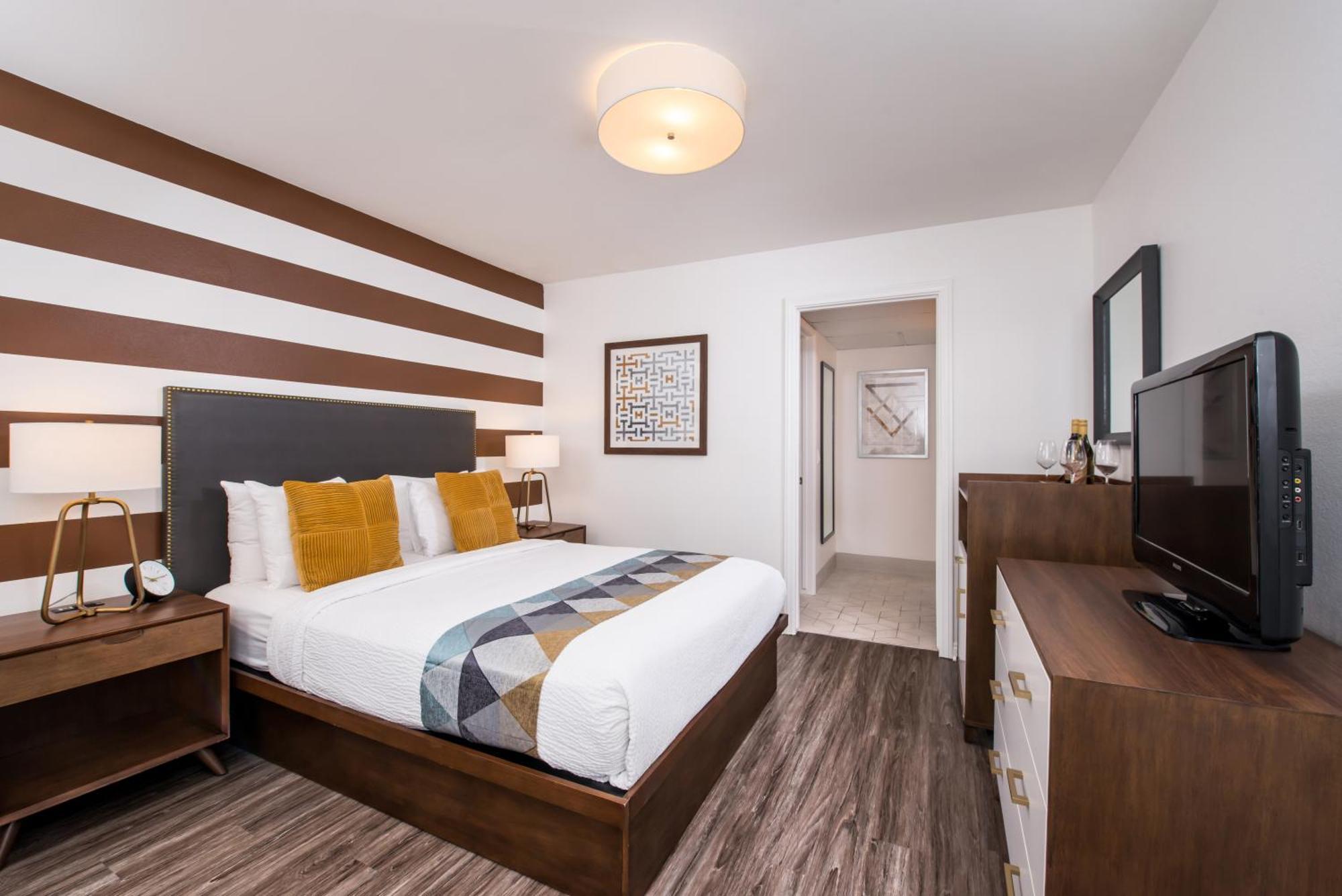 Chateau Queen,1442765569:JPEG